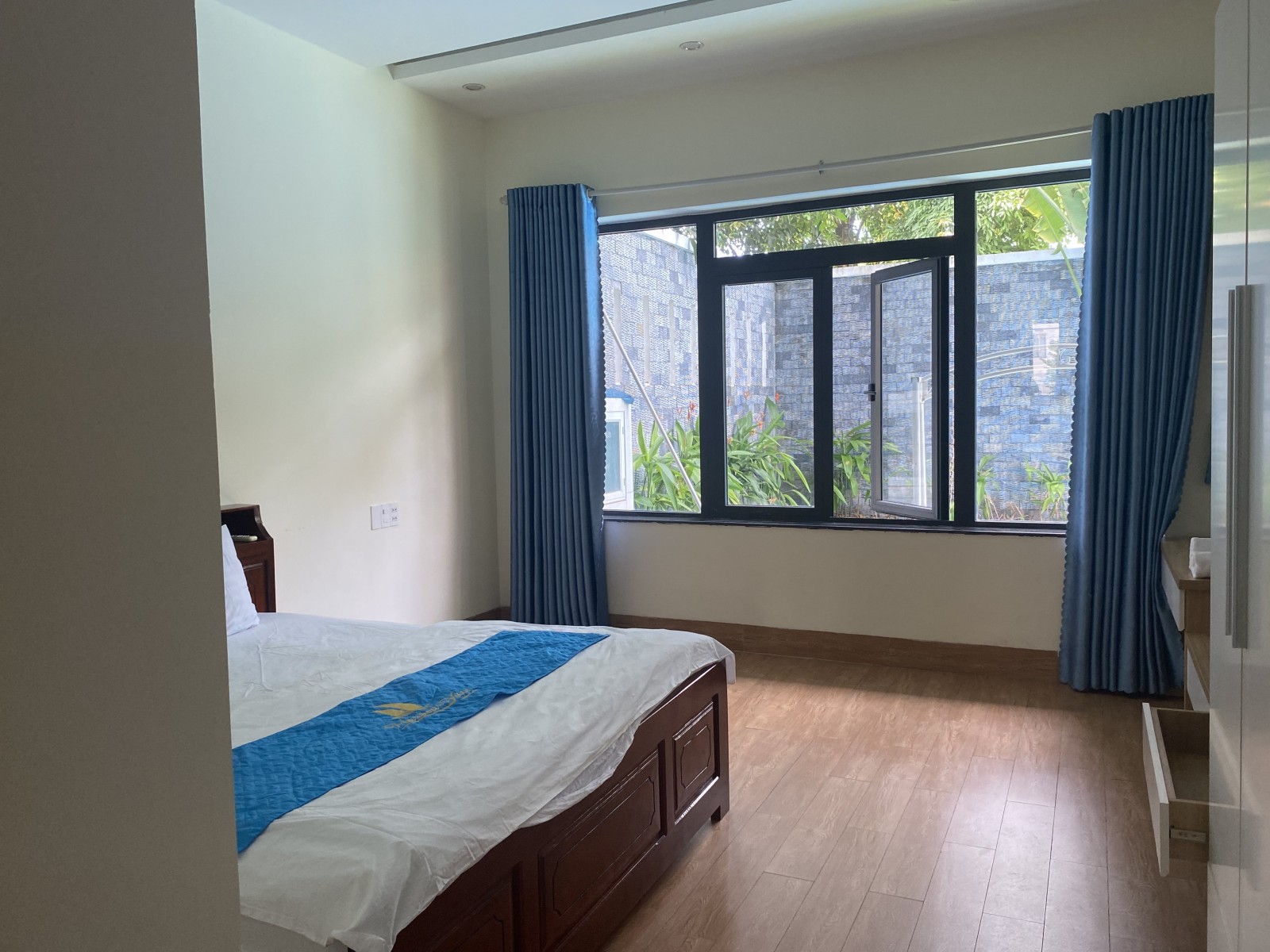 LÊ VĂN DUYỆT 580m², 3 tầng, ngang 20m, dài 29m, giá 54 tỷ, Sơn Trà Tỷ Phú