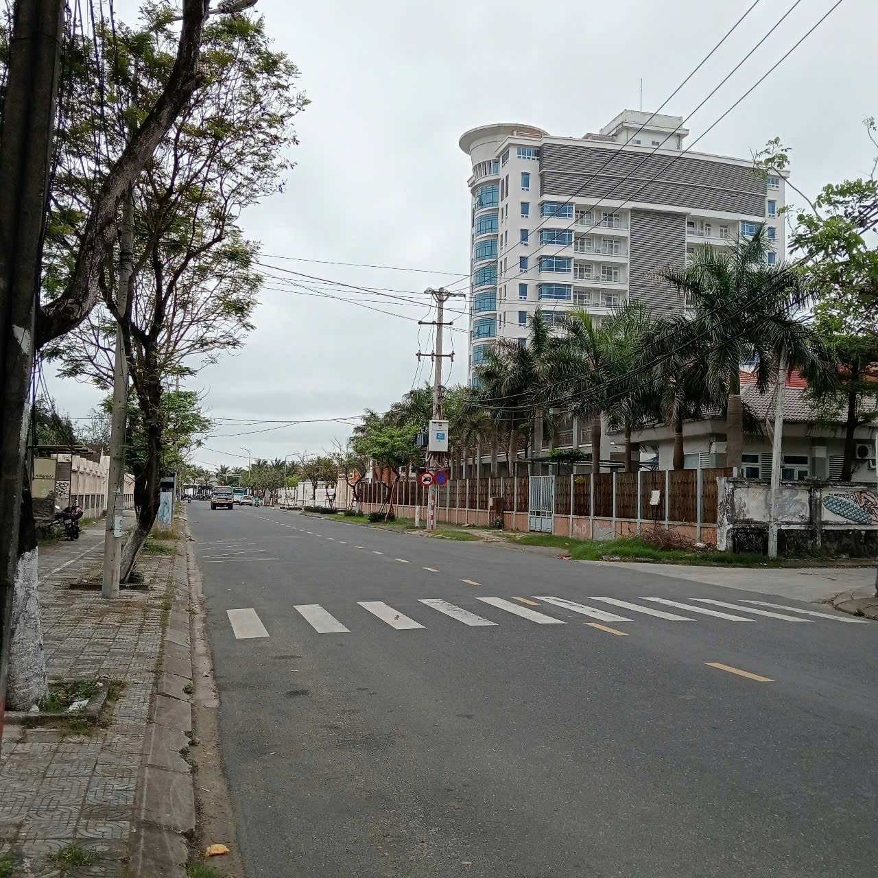 PHAN TỨ 280m², 2 tầng, ngang 11m, dài 25.5m, giá 80 tỷ, Ngũ Hành Sơn