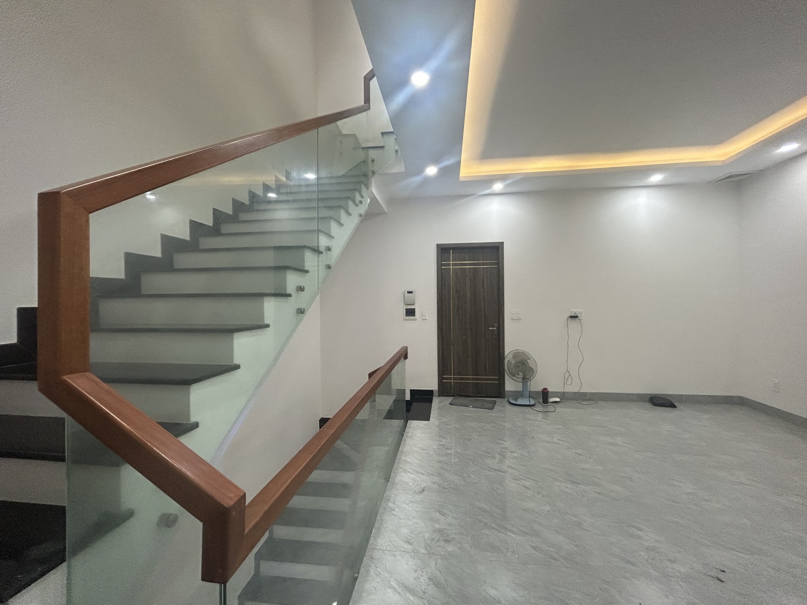 MỸ KHÊ 7 131m², 3 tầng, ngang 6.3m, dài 20.5m, giá 25 tỷ, Sơn Trà