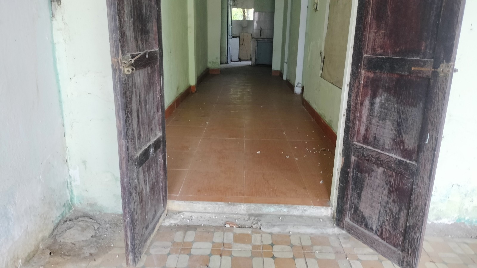 K HOÀNG VĂN THÁI 140m², cấp 4, ngang 6.10m, dài 23m, giá 3.55 tỷ, Liên Chiểu