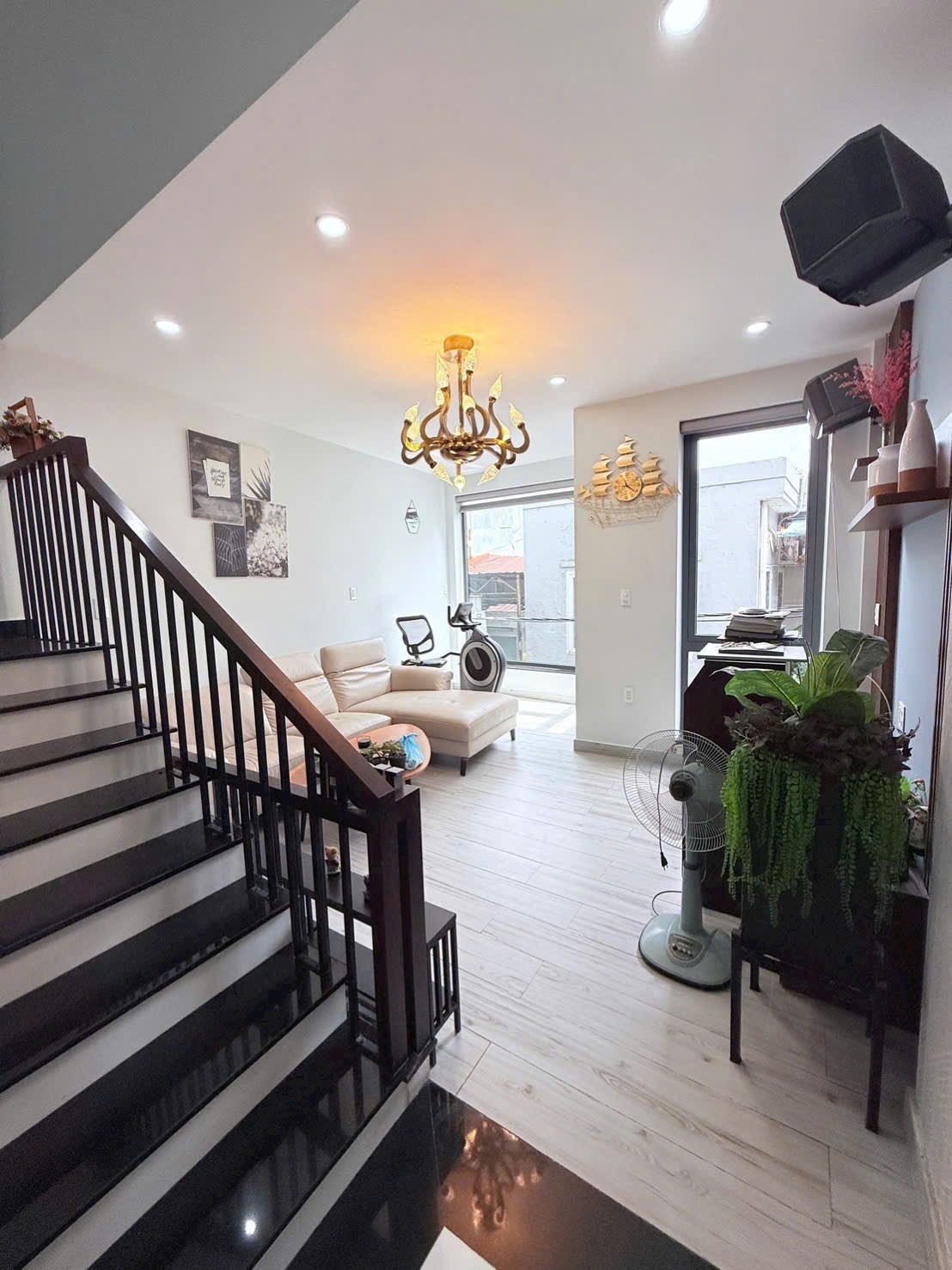 K168 TRƯNG NỮ VƯƠNG 58m², 4 tầng, ngang 4.6m, dài 12m, giá 5.69 tỷ, Hải Châu