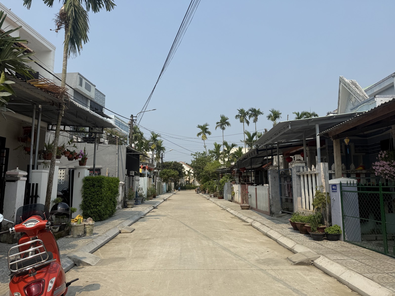 K NGUYỄN TRI PHƯƠNG 93m², cấp 4, ngang 4.7m, dài 20m, giá 2.9 tỷ, Hội An
