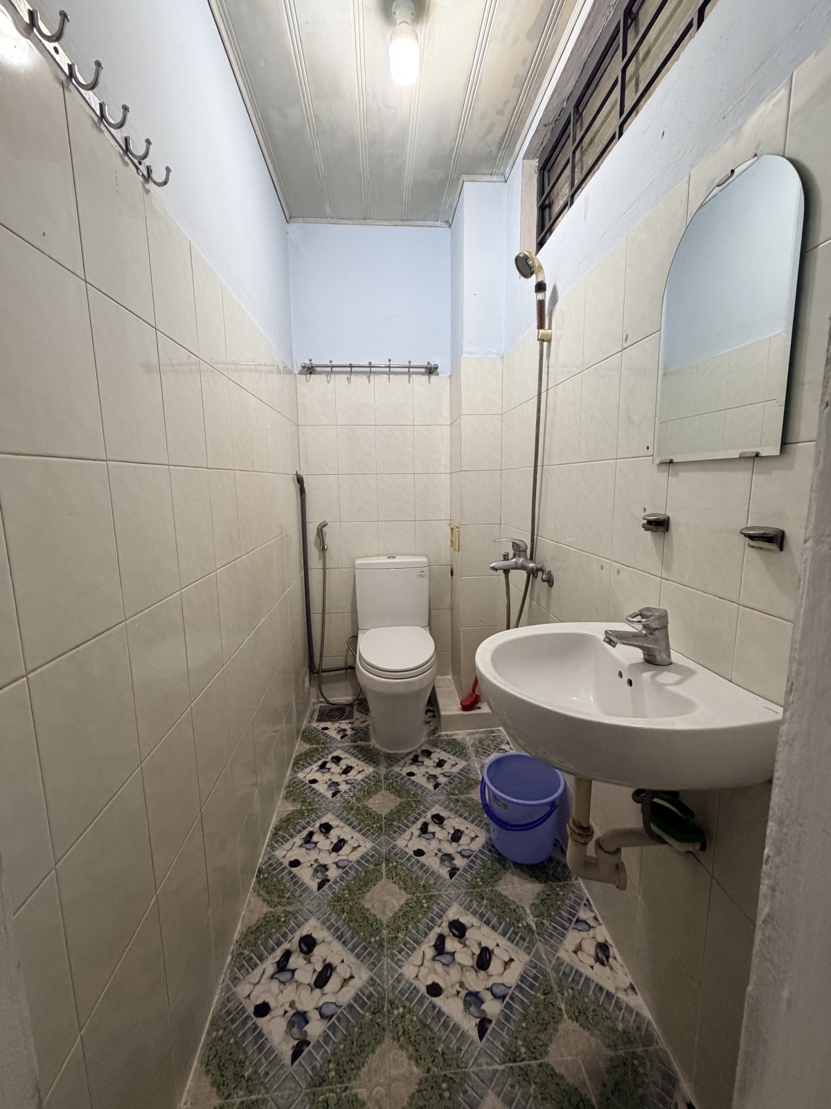 HOÀNG HOA THÁM 111m², 3 tầng, ngang 4.25m, dài 8.66m, giá 17.5 tỷ, Thanh Khê