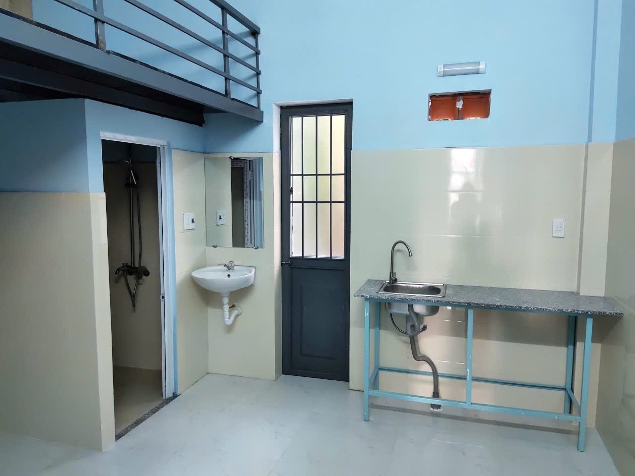 HOÀ PHÚ 10 85m², 3 tầng, ngang 5m, dài 17m, giá 6.85 tỷ, Liên Chiểu