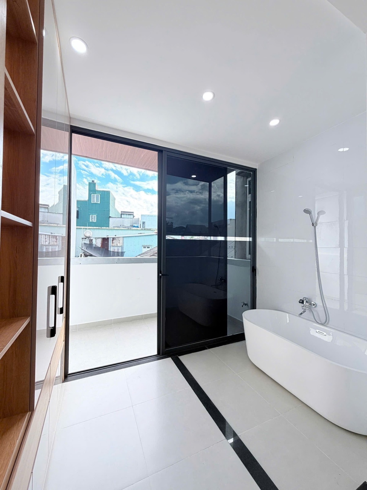 ĐIỆN BIÊN PHỦ 77m², 3 tầng, ngang 4m, dài 16m, giá 5.89 tỷ, Thanh Khê