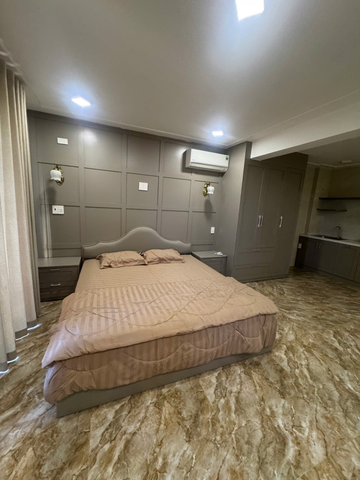 NGUYỄN TẤT THÀNH 97.5m², 5 tầng, ngang 6m, dài 18m, giá 9.9 tỷ, Hội An