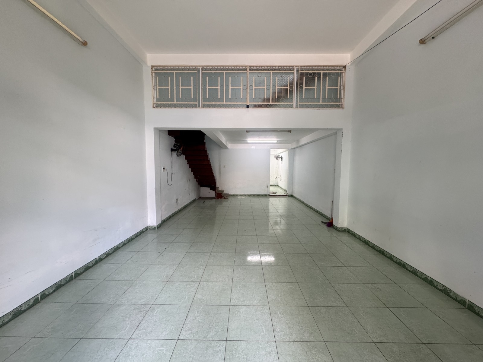 LÊ CHÂN 69m², 3 tầng, ngang 4.6m, dài 15m, giá 7.9 tỷ, Sơn Trà