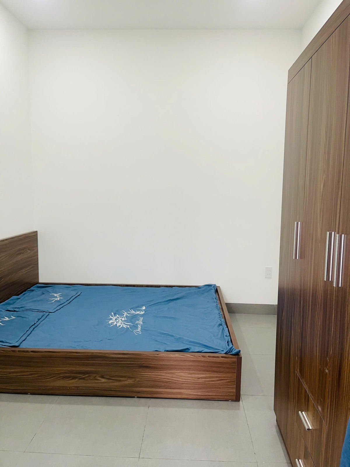 LÊ KIM LĂNG 155m², 3 tầng, ngang 8.9m, dài 18m, giá 23.5 tỷ, Cẩm Lệ