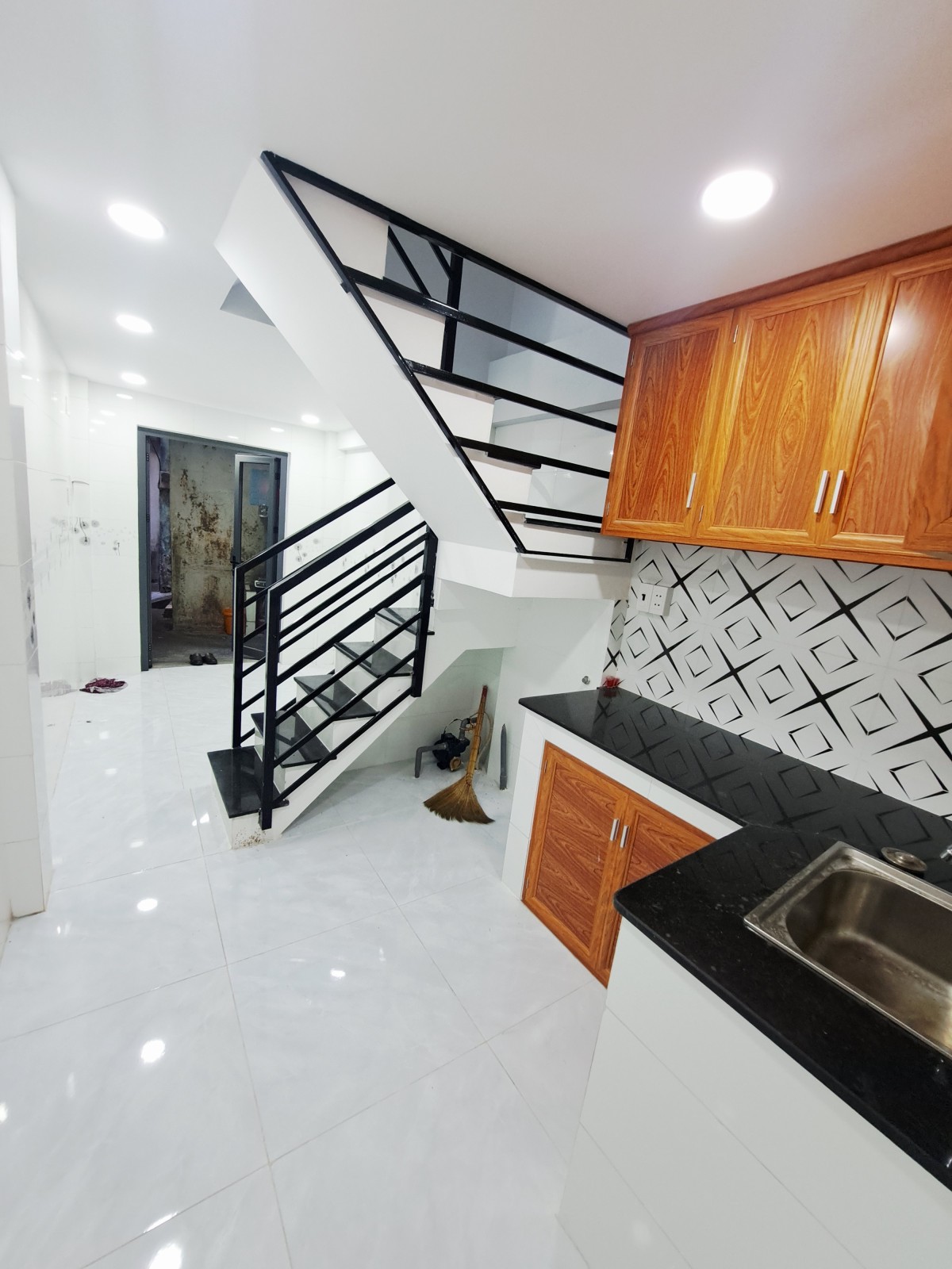 Bán nhà hẻm 79 Huỳnh Mẫn Đạt, Quận 5