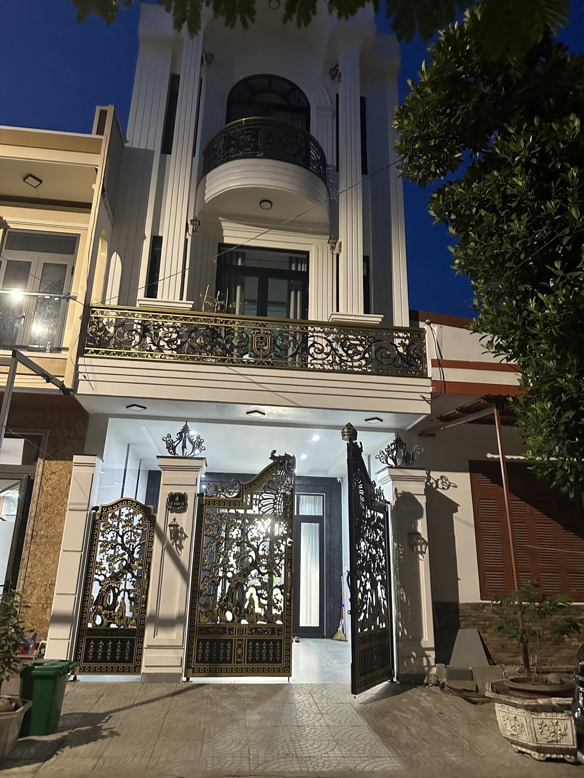 LÊ VĂN SĨ 70m², 3 tầng, ngang 5m, dài 14m, giá 7.8 tỷ, Liên Chiểu